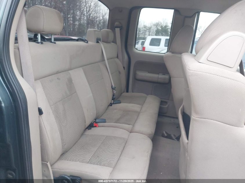 2004 Ford F-150 Lariat/Xl/Xlt VIN: 1FTPX12574FA40927 Lot: 43737172