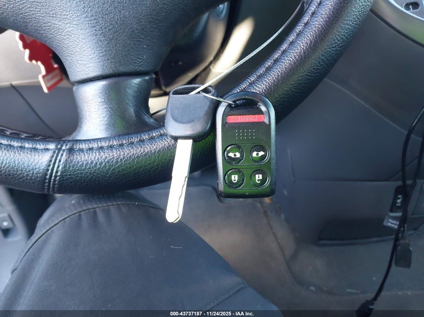 2007 Honda Odyssey Ex-L VIN: 5FNRL386X7B011902 Lot: 43737187