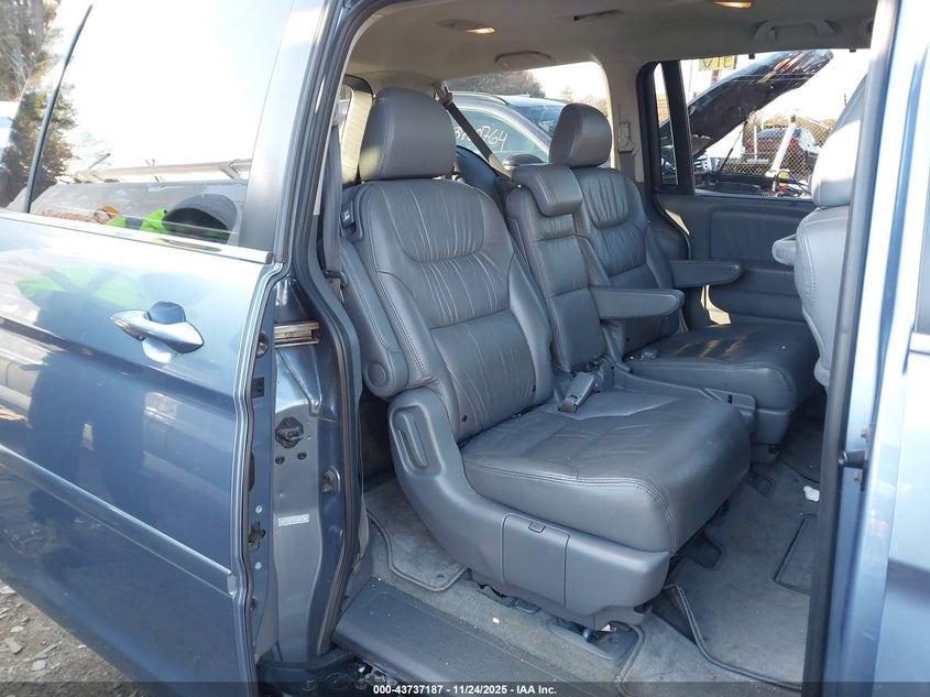 2007 Honda Odyssey Ex-L VIN: 5FNRL386X7B011902 Lot: 43737187