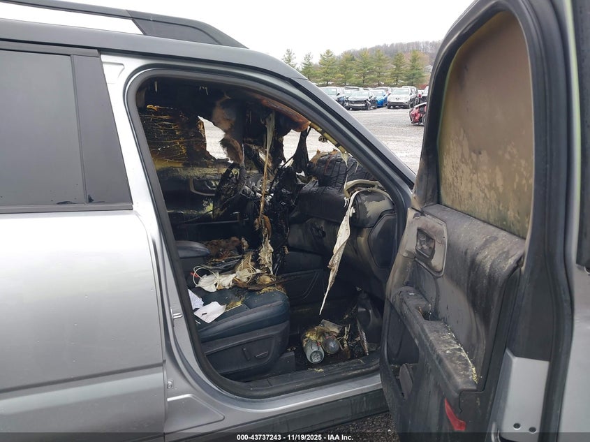 2021 Ford Bronco Sport Outer Banks VIN: 3FMCR9C69MRB10988 Lot: 43737243