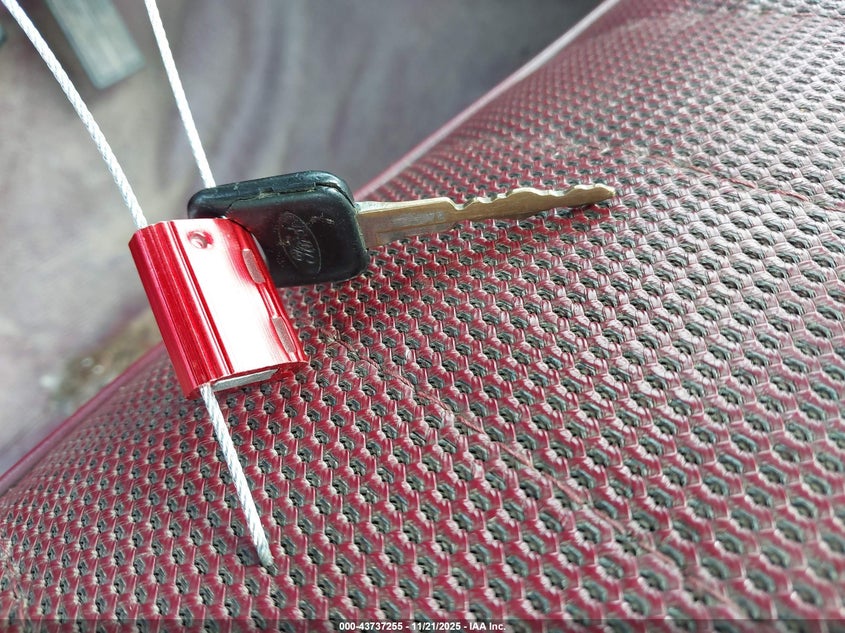 1994 Ford F250 VIN: 1FTHF25H8RNA04745 Lot: 43737255