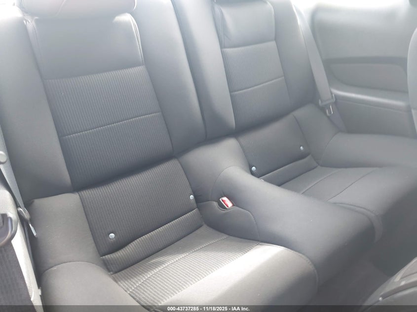 2011 Ford Mustang V6 VIN: 1ZVBP8AM7B5153918 Lot: 43737285