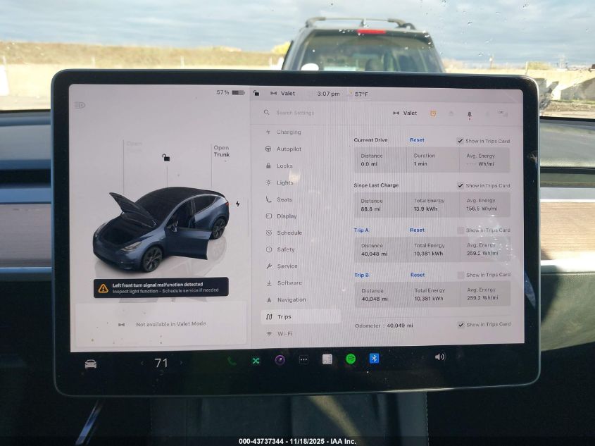 2024 Tesla Model Y Long Range Dual Motor All-Wheel Drive VIN: 7SAYGDEE7RF112936 Lot: 43737344
