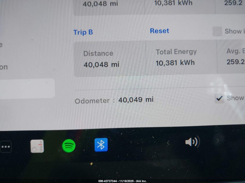 2024 Tesla Model Y Long Range Dual Motor All-Wheel Drive VIN: 7SAYGDEE7RF112936 Lot: 43737344