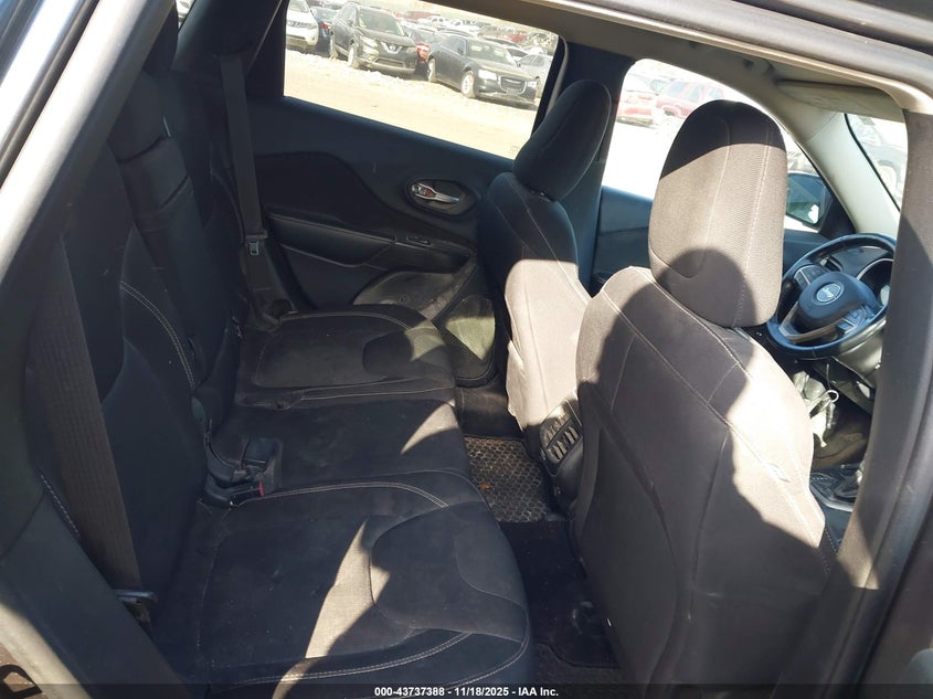 2016 Jeep Cherokee Latitude VIN: 1C4PJMCS3GW241431 Lot: 43737388