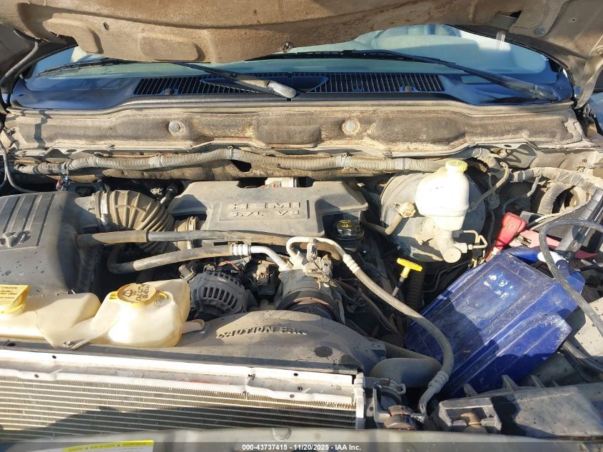 2007 Dodge Ram 1500 Slt/Trx4 Off Road/Sport VIN: 1D7HU16287J592232 Lot: 43737415