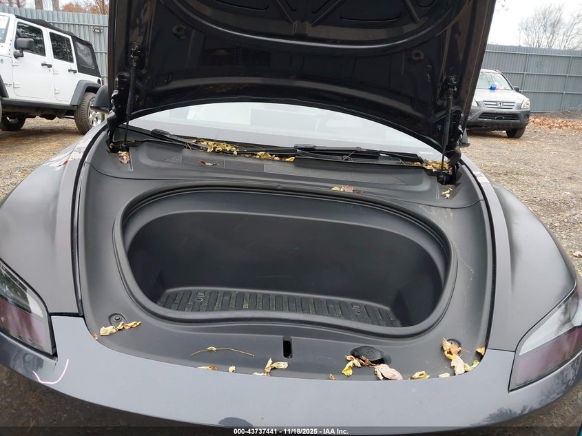 2024 Tesla Model 3 Performance All-Wheel Drive VIN: 5YJ3E1ET8RF871587 Lot: 43737441