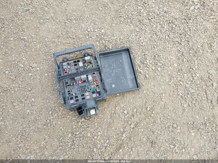 2017 GMC Sierra 1500 Denali VIN: 3GTU2PEJ0HG213995 Lot: 43737486