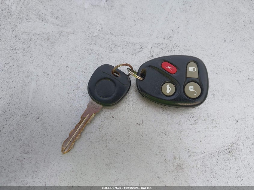 2003 Cadillac Deville Standard VIN: 1G6KD54Y43U195966 Lot: 43737520