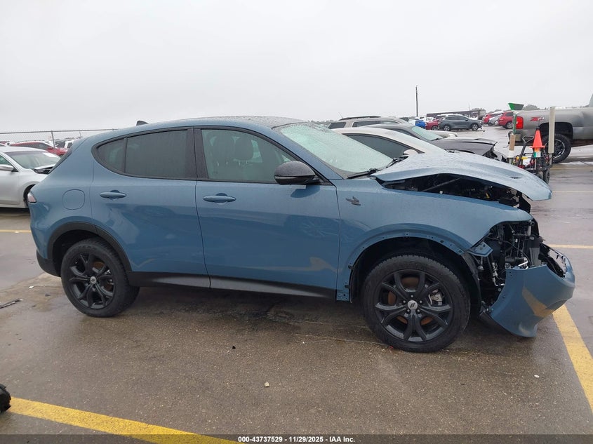 2024 Dodge Hornet Gt Plus Awd VIN: ZACNDFBN8R3A10991 Lot: 43737529