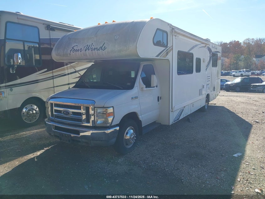 1FDXE4FS3BDB09530 2011 FORD ECONOLINE photo no. 2