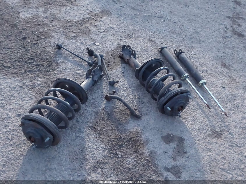 2003 Kia Sedona Ex/Lx VIN: KNDUP131636402260 Lot: 43737548