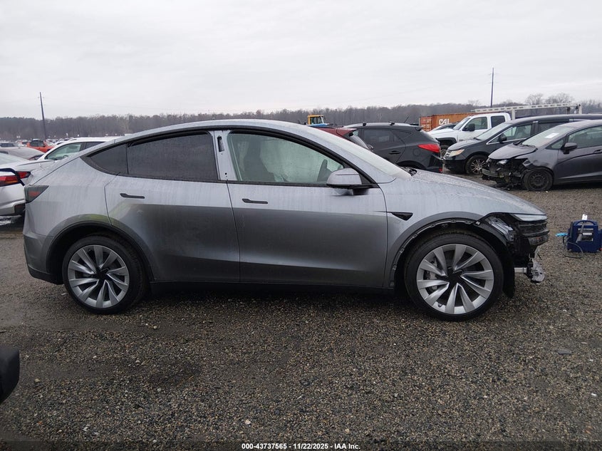 2026 Tesla Model Y Long Range Dual Motor All-Wheel Drive/Long Range Launch Series VIN: 7SAYGDEE2TA499755 Lot: 43737565