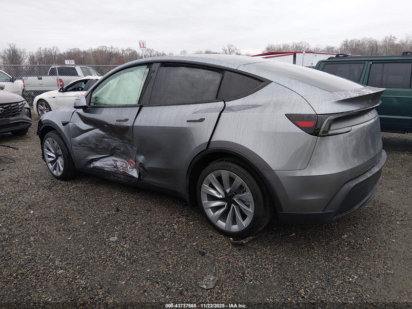 2026 Tesla Model Y Long Range Dual Motor All-Wheel Drive/Long Range Launch Series VIN: 7SAYGDEE2TA499755 Lot: 43737565