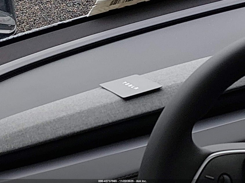 2026 Tesla Model Y Long Range Dual Motor All-Wheel Drive/Long Range Launch Series VIN: 7SAYGDEE2TA499755 Lot: 43737565