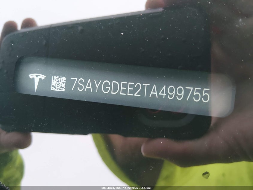 2026 Tesla Model Y Long Range Dual Motor All-Wheel Drive/Long Range Launch Series VIN: 7SAYGDEE2TA499755 Lot: 43737565