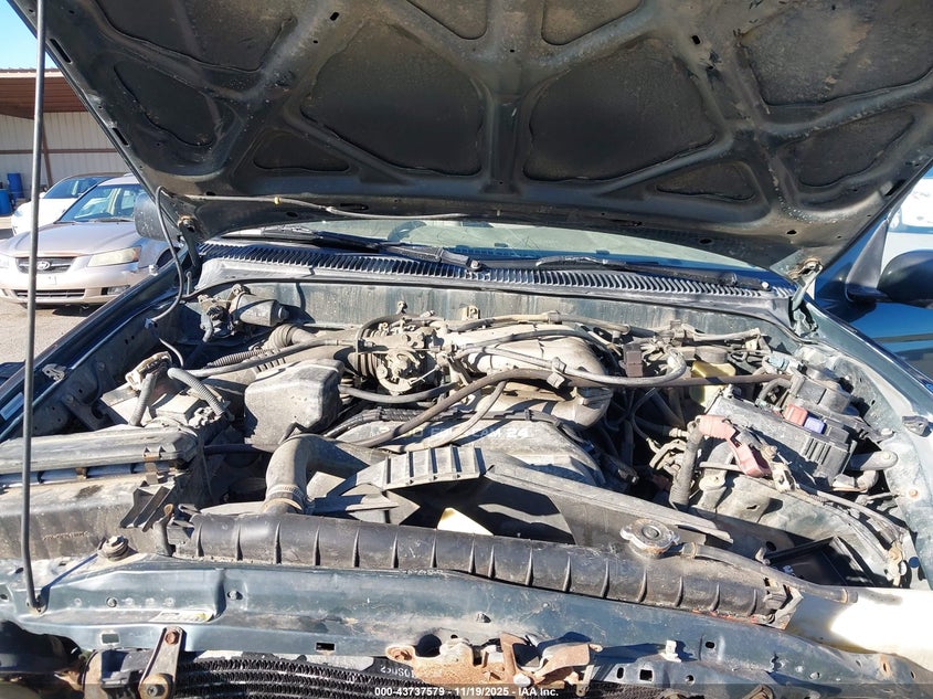 1997 Toyota Tacoma Base V6 VIN: 4TAWN72N9VZ280867 Lot: 43737579