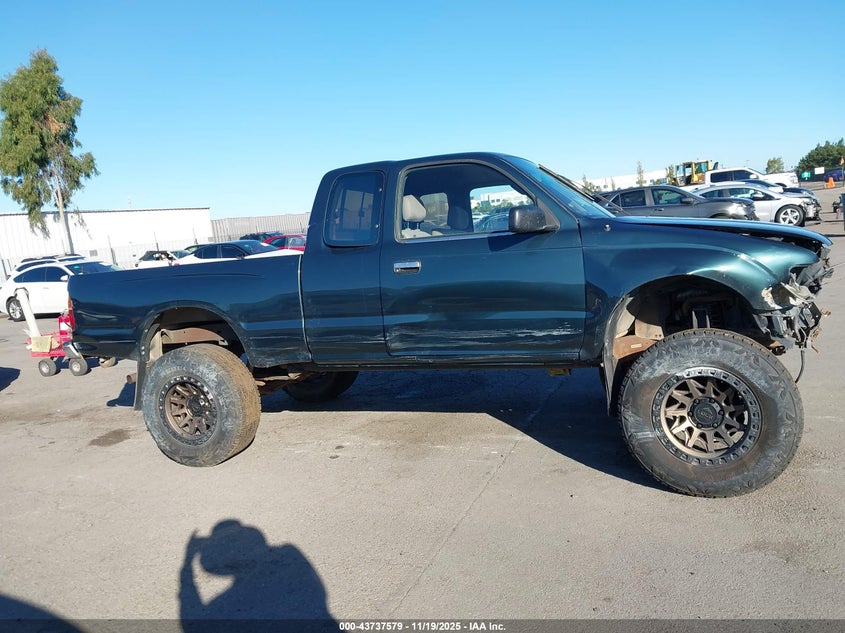 1997 Toyota Tacoma Base V6 VIN: 4TAWN72N9VZ280867 Lot: 43737579