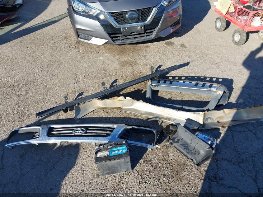 1997 Toyota Tacoma Base V6 VIN: 4TAWN72N9VZ280867 Lot: 43737579