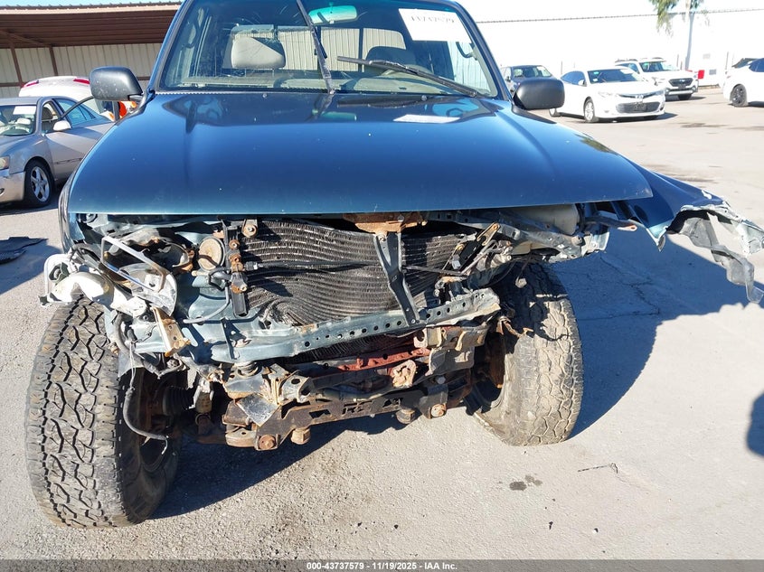 1997 Toyota Tacoma Base V6 VIN: 4TAWN72N9VZ280867 Lot: 43737579