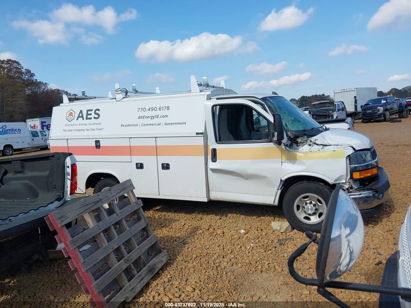 2020 Chevrolet Express Cutaway Work Van VIN: 1GB0GRFG4L1261431 Lot: 43737602