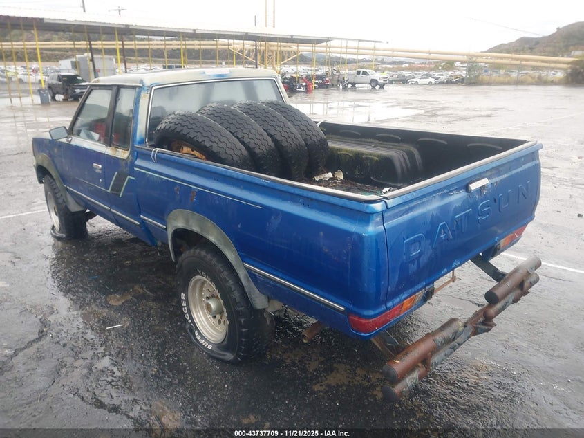 1982 DATSUN 720 auction photo 3