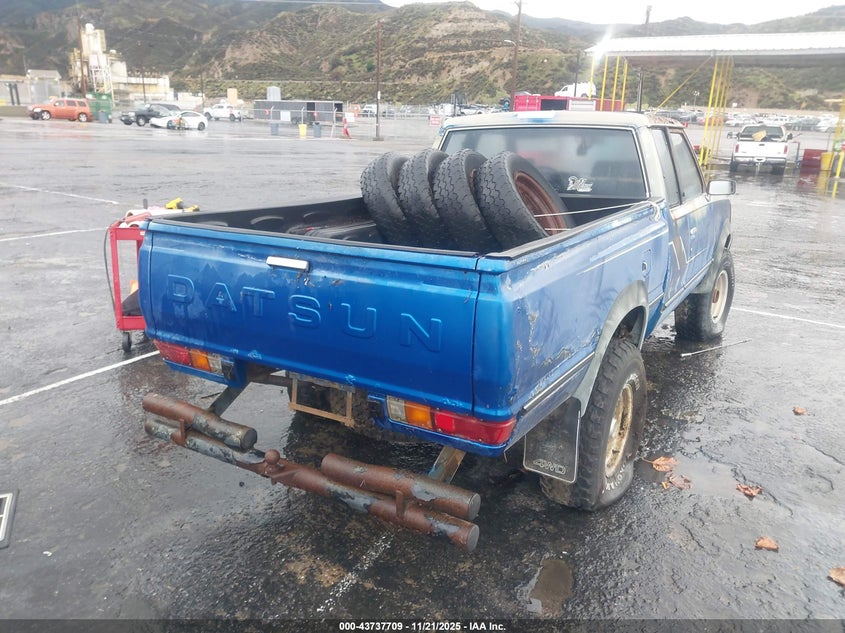 1982 DATSUN 720 auction photo 4