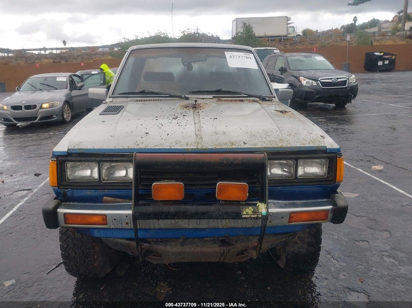 1982 DATSUN 720 auction photo 6