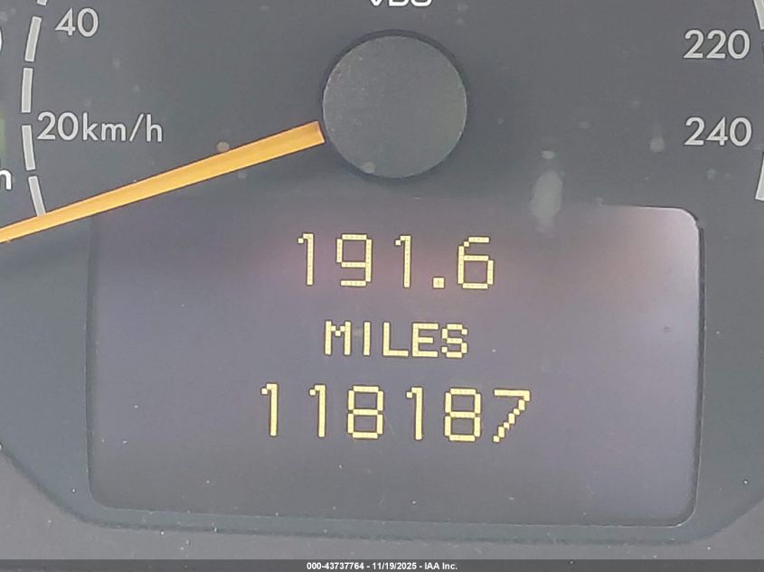 2000 Mercedes-Benz Clk 320 VIN: WDBLK65G6YT032251 Lot: 43737764