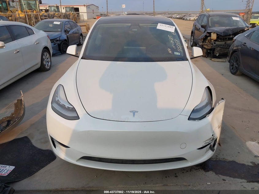 2020 Tesla Model Y Long Range Dual Motor All-Wheel Drive VIN: 5YJYGDEE7LF011142 Lot: 43737882