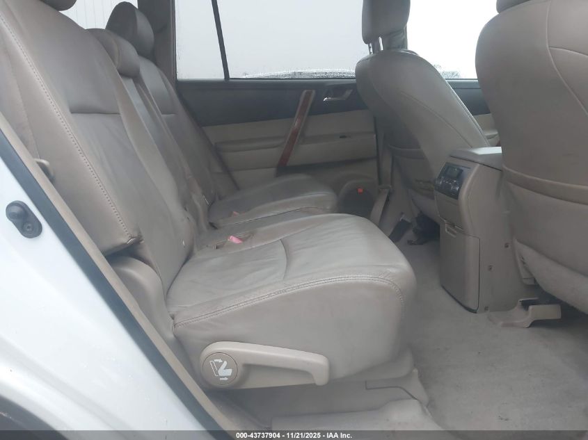 2008 Toyota Highlander Limited VIN: JTEDS42A882065120 Lot: 43737904