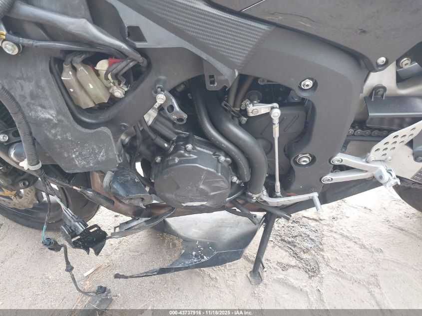 2015 Honda Cbr600 Rr VIN: JH2PC4001FK800274 Lot: 43737916