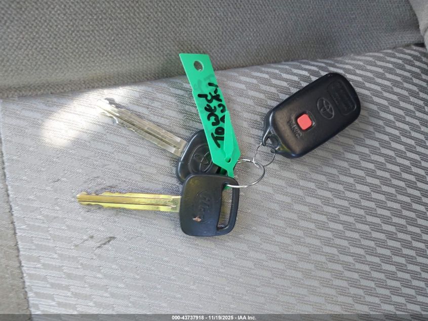 2006 Toyota Highlander V6 VIN: JTEEP21A060172053 Lot: 43737918