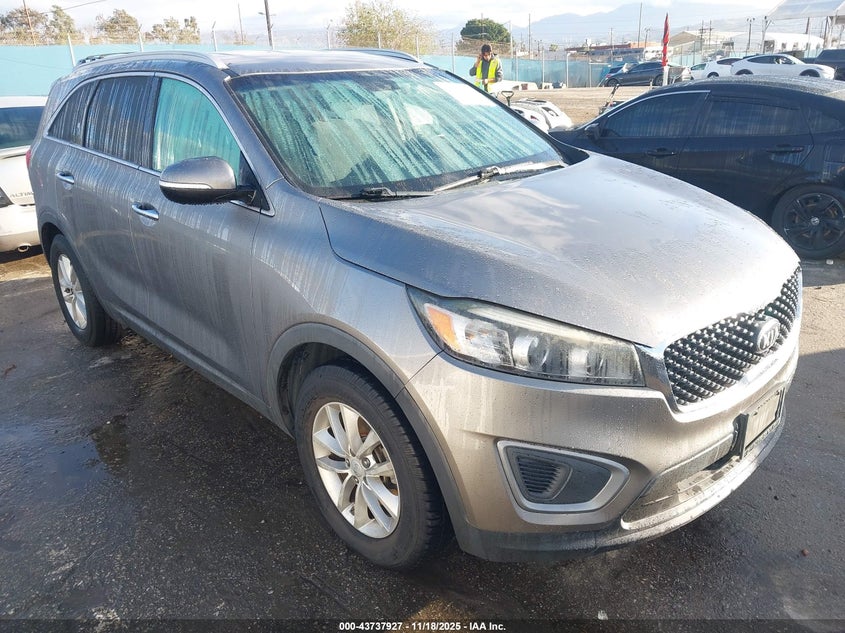 5XYPG4A38GG062258 2016 KIA SORENTO photo no. 3