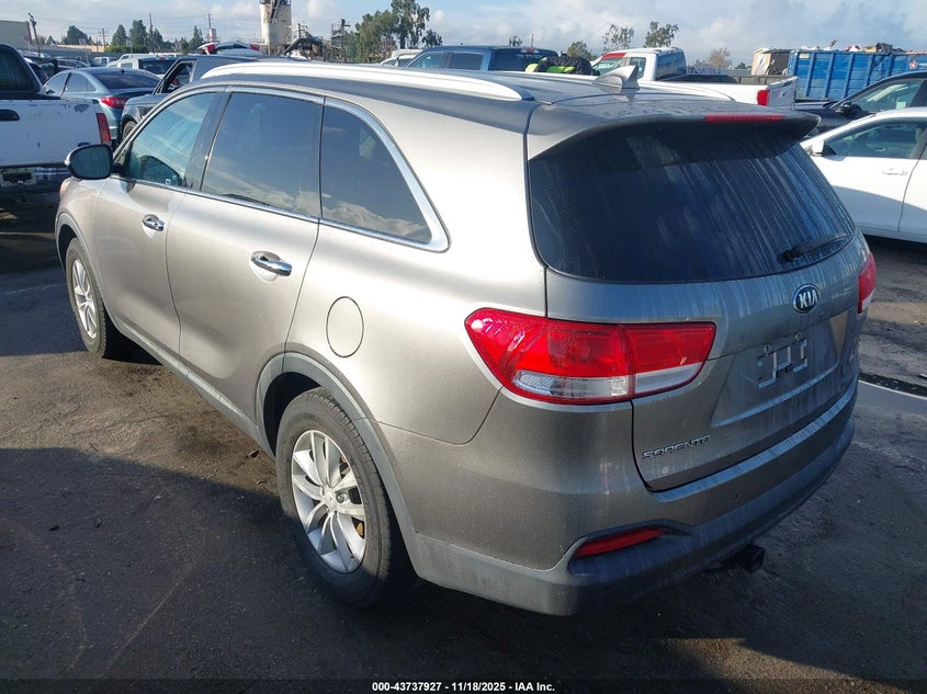 5XYPG4A38GG062258 2016 KIA SORENTO photo no. 3