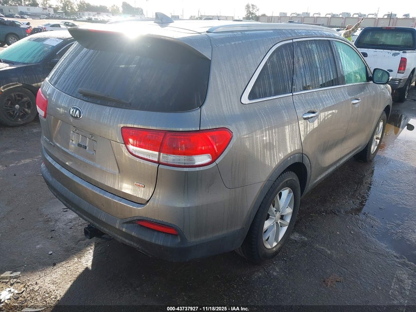 5XYPG4A38GG062258 2016 KIA SORENTO photo no. 4