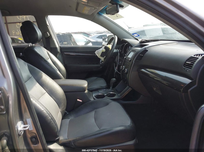 2013 Kia Sorento Lx VIN: 5XYKT3A66DG421869 Lot: 43737942