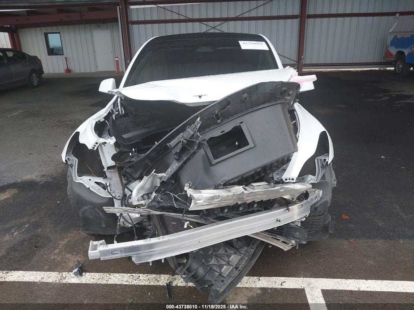 2024 Tesla Model Y Performance Dual Motor All-Wheel Drive VIN: 7SAYGDEF6RF107770 Lot: 43738010