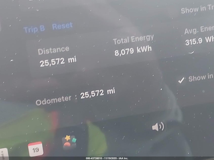 2024 Tesla Model Y Performance Dual Motor All-Wheel Drive VIN: 7SAYGDEF6RF107770 Lot: 43738010