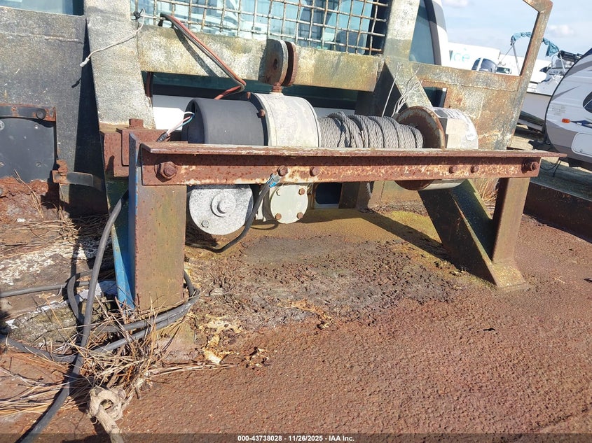 2005 Ford F-350 Xl/Xlt VIN: 1FDWF36575EC88246 Lot: 43738028