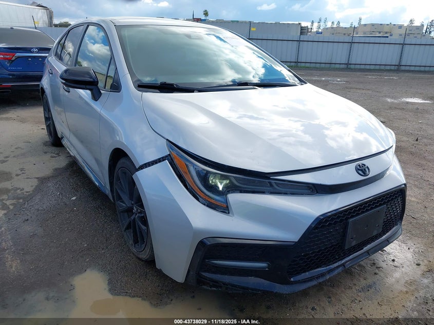 TOYOTA COROLLA SE NIGHTSHADE EDITION