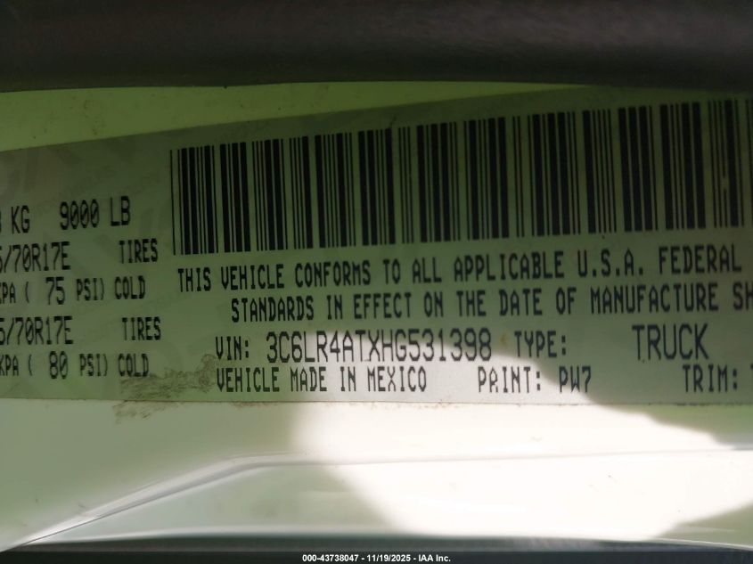 2017 Ram 2500 Tradesman 4X2 8' Box VIN: 3C6LR4ATXHG531398 Lot: 43738047