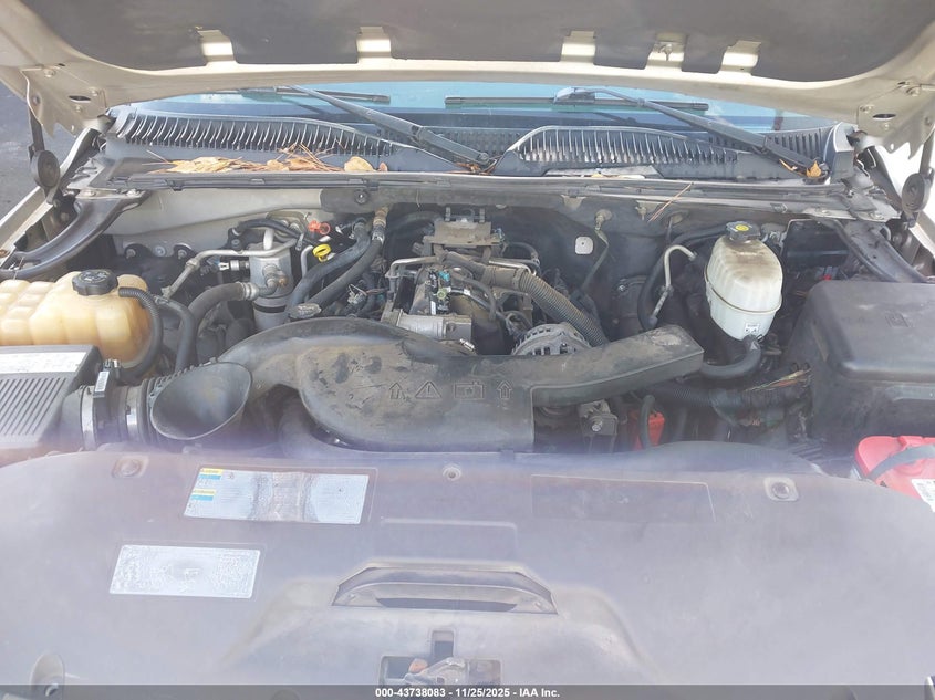 2005 Chevrolet Suburban 1500 Lt VIN: 3GNEC16Z05G160544 Lot: 43738083