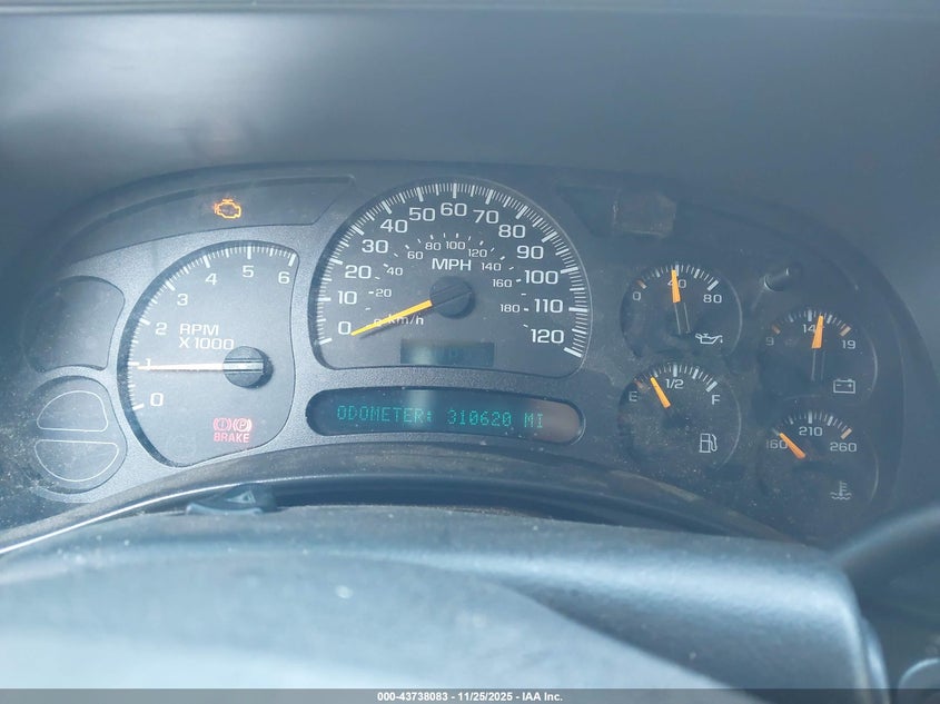 2005 Chevrolet Suburban 1500 Lt VIN: 3GNEC16Z05G160544 Lot: 43738083