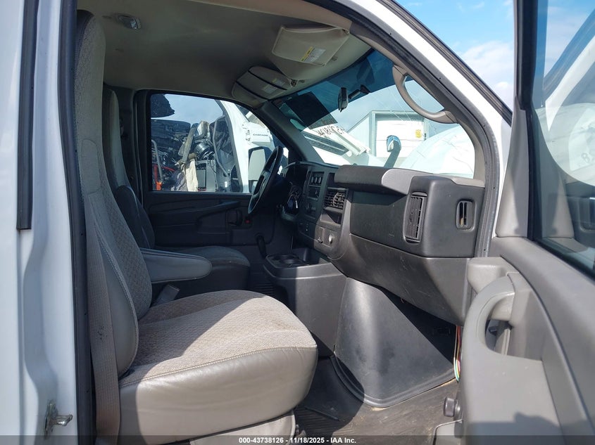 1GB3G3CG5F1119768 2015 CHEVROLET EXPRESS photo no. 7
