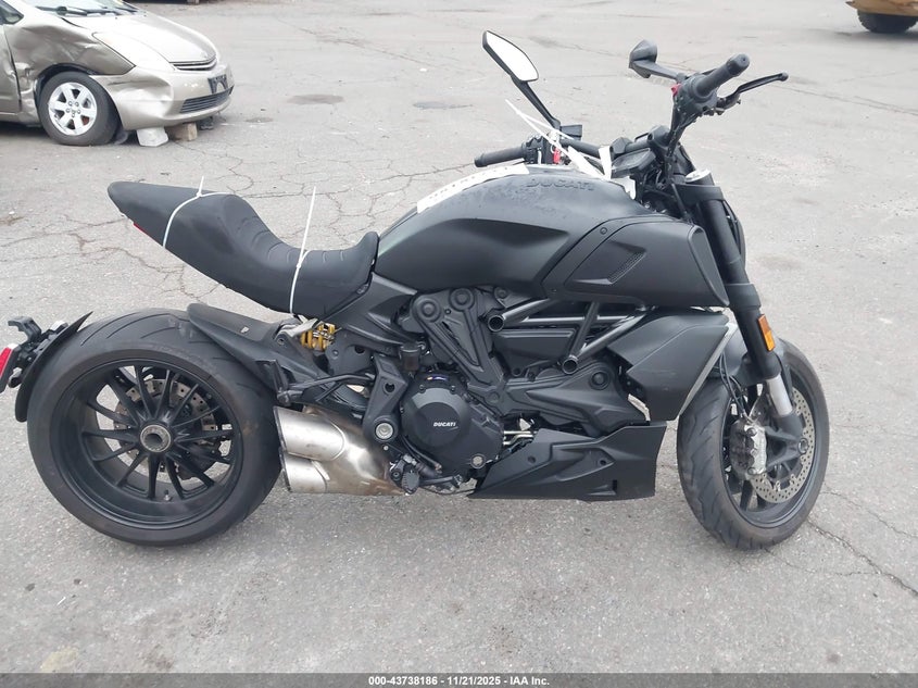 2021 Ducati Diavel 1260 S VIN: ZDMGAHRW5MB005100 Lot: 43738186