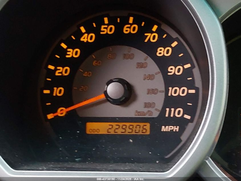 2005 Toyota 4Runner Sr5 V6 VIN: JTEZU14R158037735 Lot: 43738190