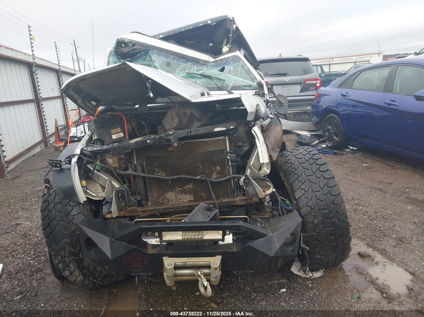 2008 Jeep Wrangler X VIN: 1J4FA24128L601162 Lot: 43738222