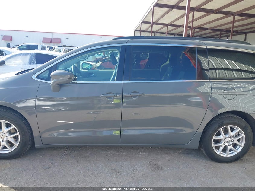 2022 Chrysler Pacifica Touring L VIN: 2C4RC1BG1NR133376 Lot: 43738264