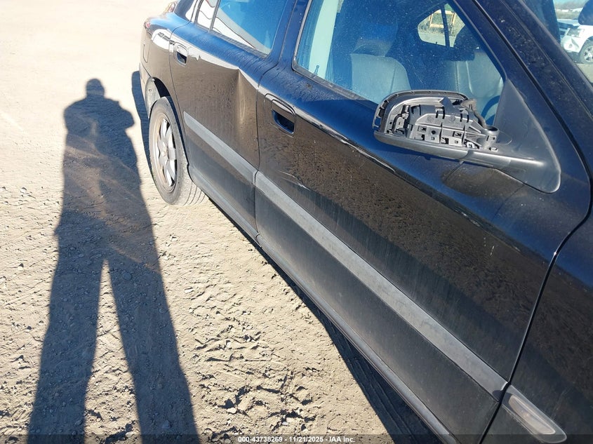 2004 Volvo S60 2.5T Awd VIN: YV1RH59HX42383147 Lot: 43738269